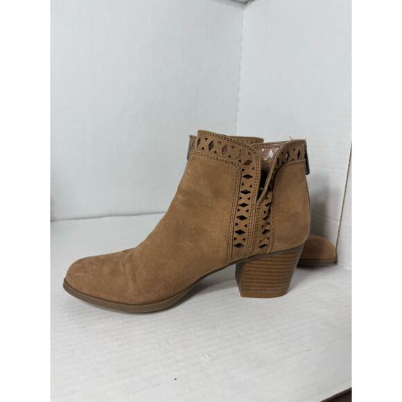 Indigo Rd. Women's Ankle Booties tan / brown with heel size 6.5 - Picture 10 of 14